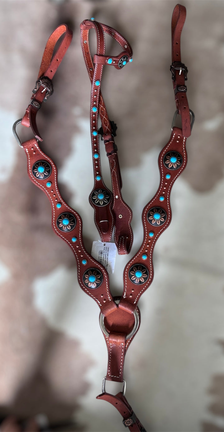 Concho Tack Set